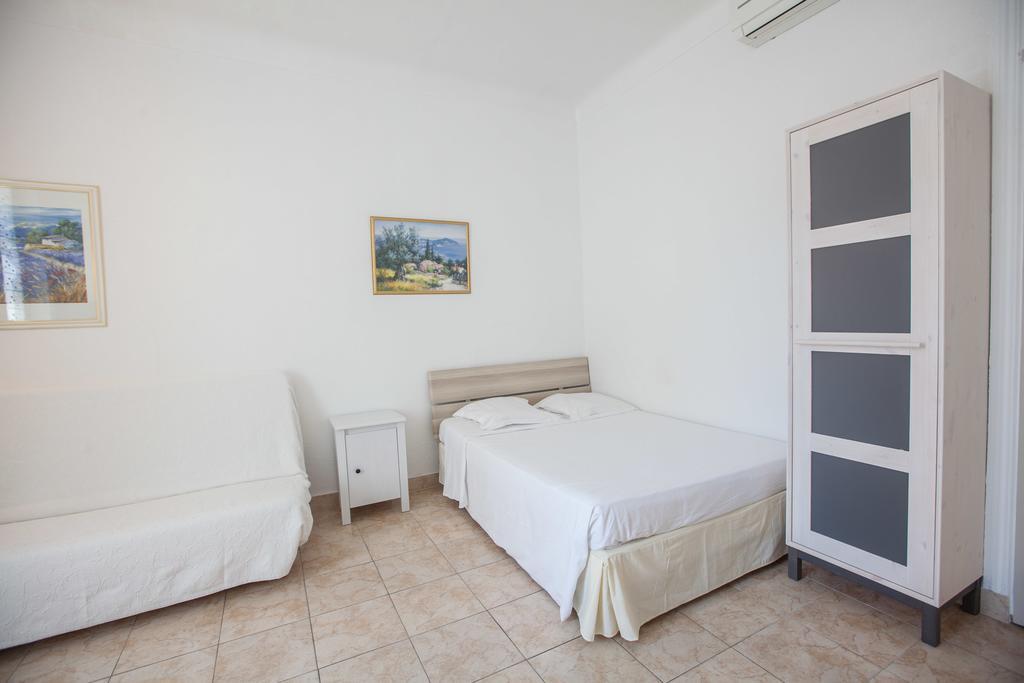 Foch Apartment