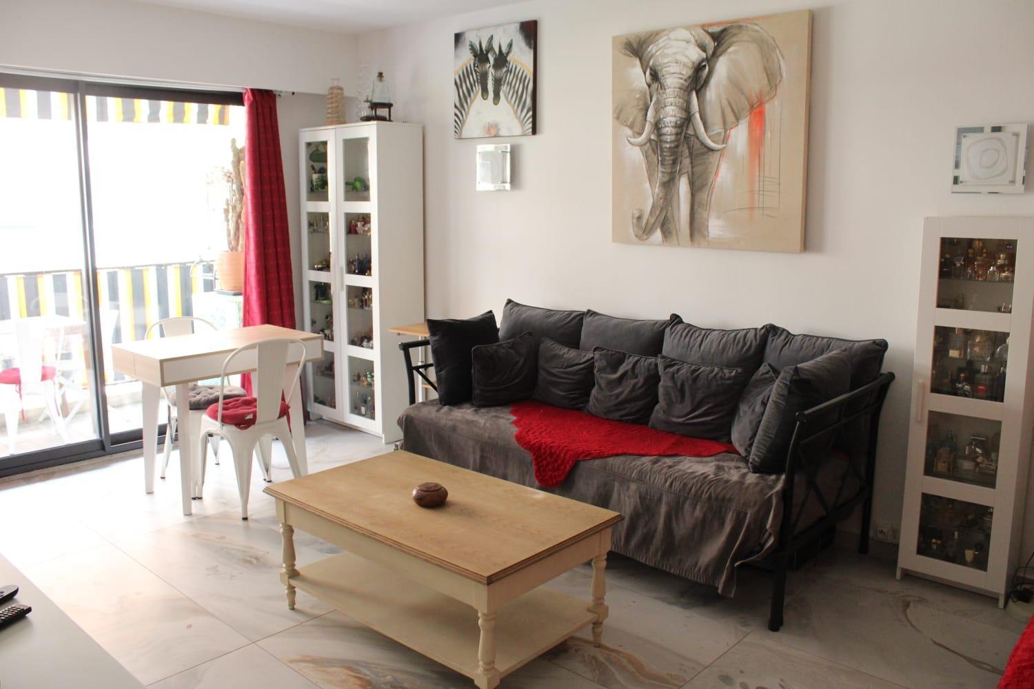 La Baronne Apartment *