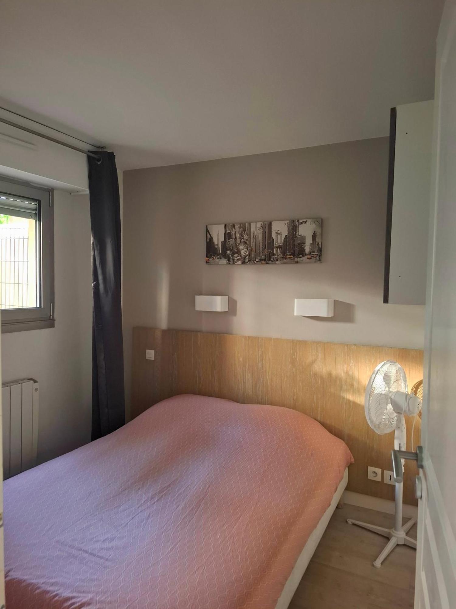 3 Pieces Piscine Proche Et *