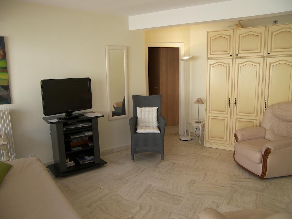 Apartment Louis Blanc/forville *