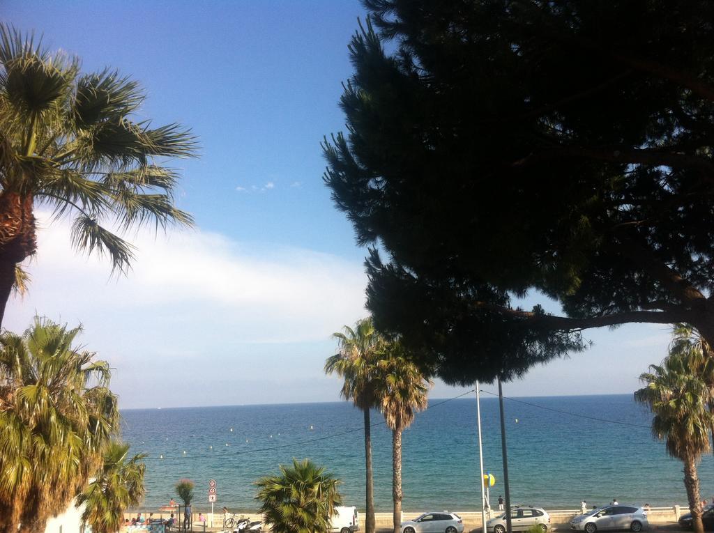 Terrace Front & Sea View
