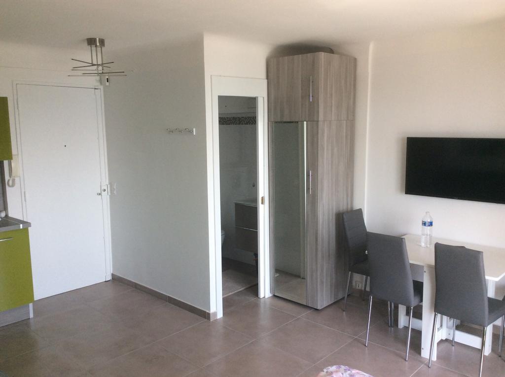 Appartement Studio On The Croisette With Sea View