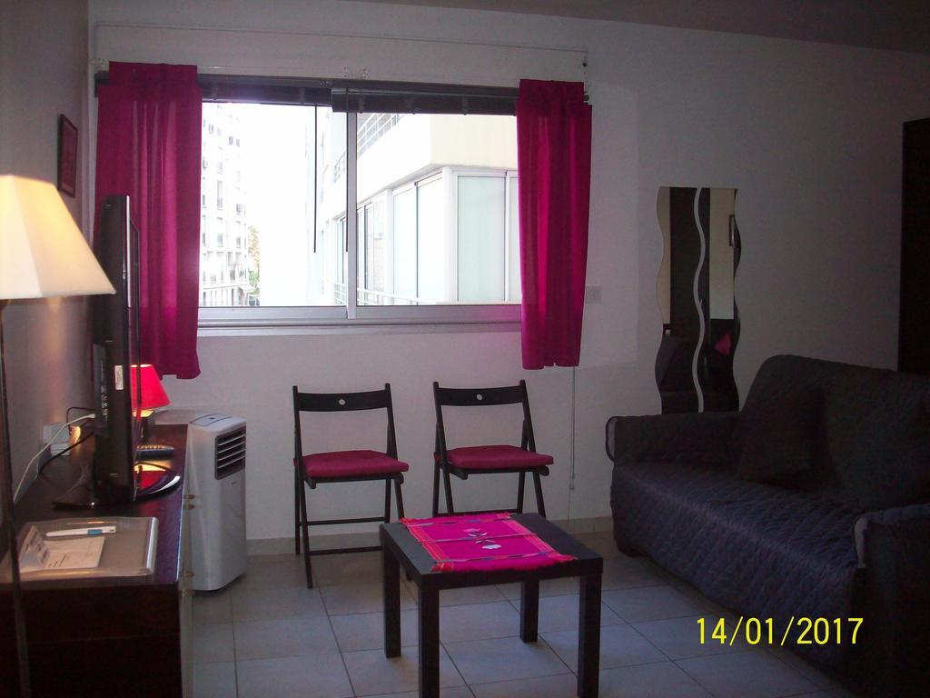 Apartment Fushia