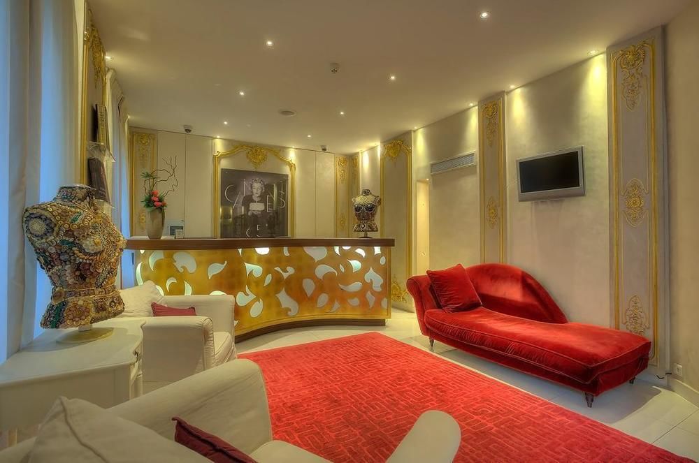 Renoir Hotel 4*