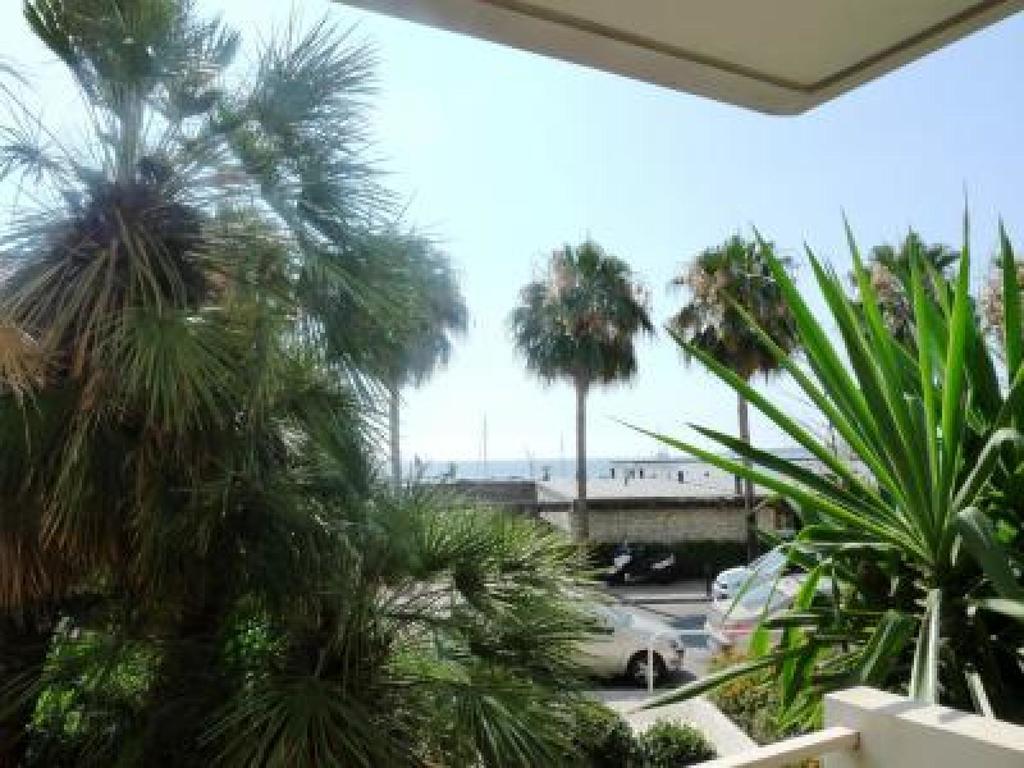 Gazaniere One Bed Apartment Cannes