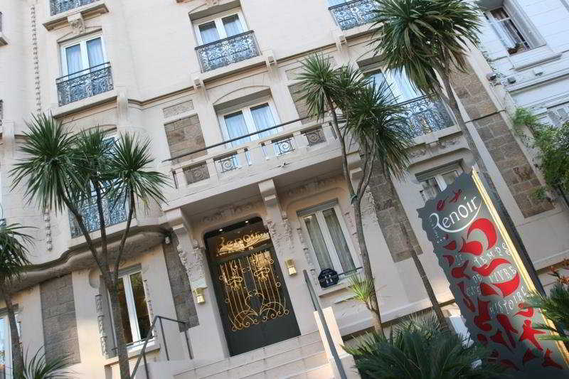 Renoir Hotel 4*