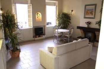 Victor Hugo Cezanne Apartment *