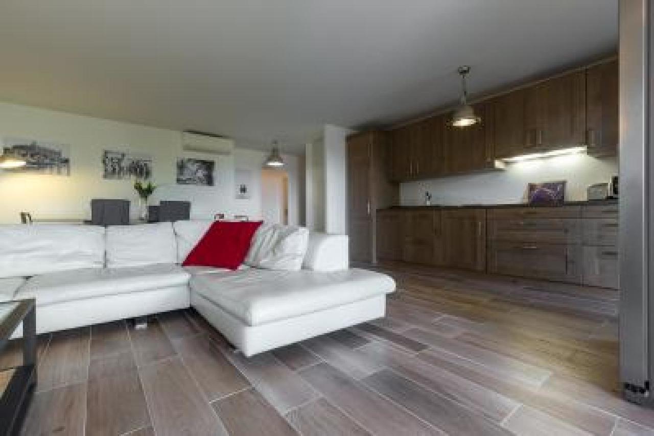Croisette Serenity: Modern 3-bed Apartment Cannes