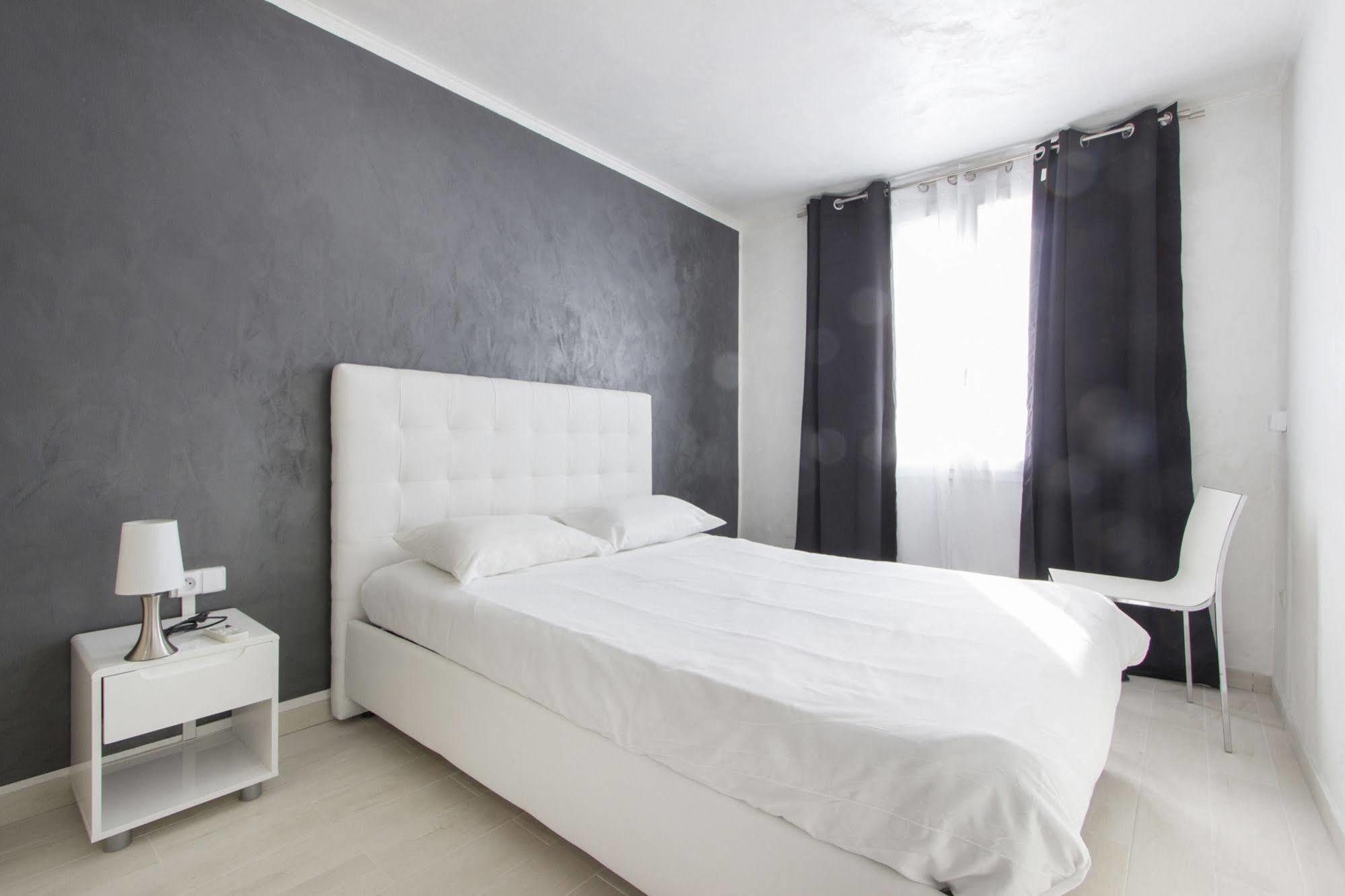 Des Congrès Et Festivals Hotel 3*