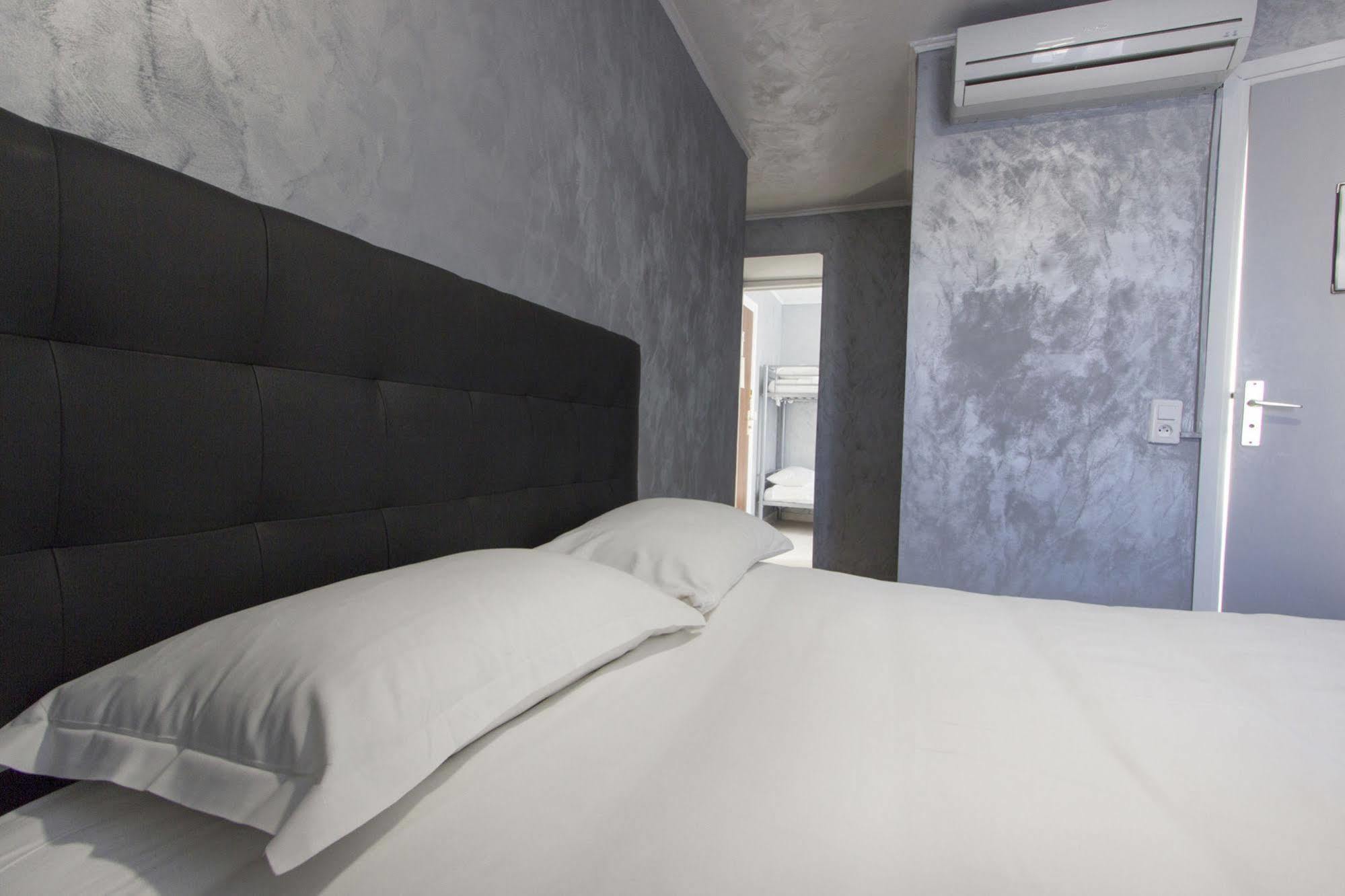 Des Congrès Et Festivals Hotel 3*