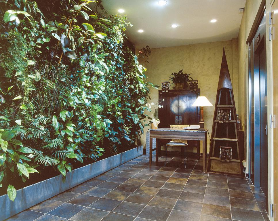 Neotelia Pavillon Riviera *