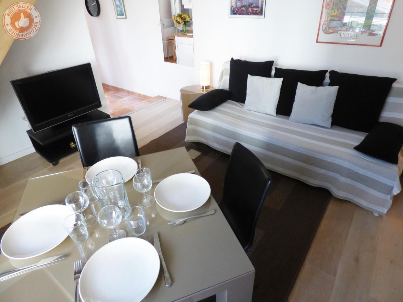 Alc - A523 - 4 Min Palais And Beaches *
