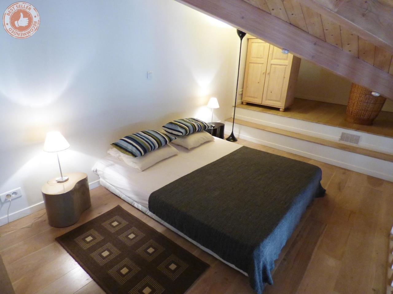 Alc - A523 - 4 Min Palais And Beaches *