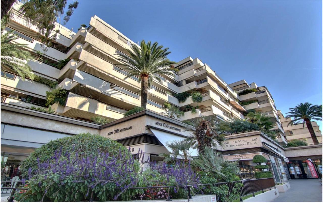 Livia Croisette Gray D'albion Apartment Cannes