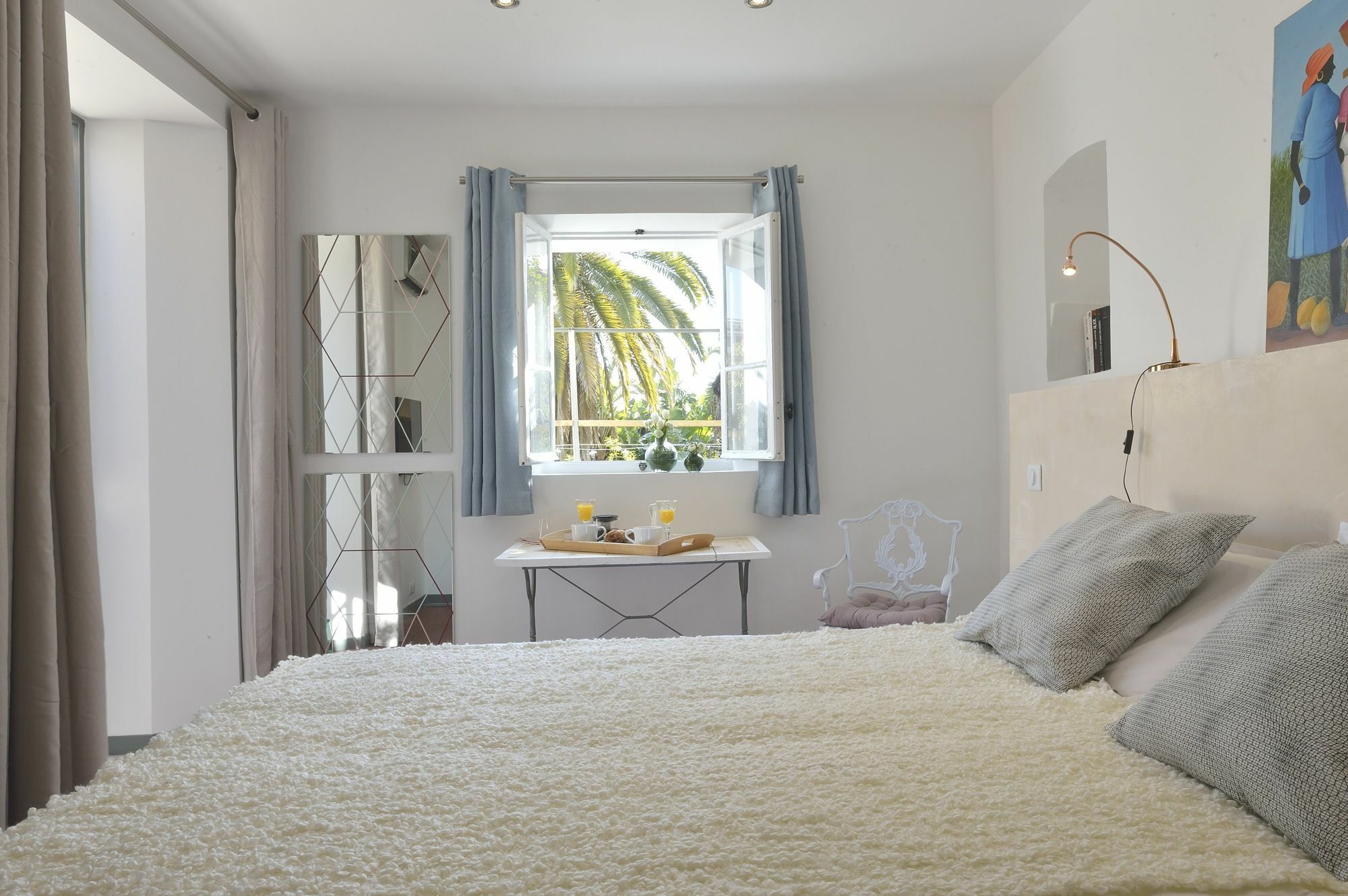 Du Roc Fleuri Bed & Breakfast