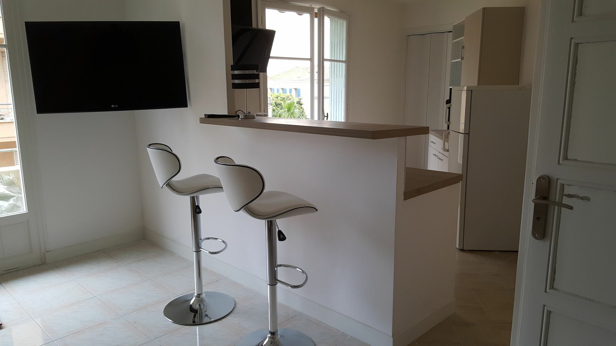 Lovely Renovated 5pax In The Heart Of Apartment *