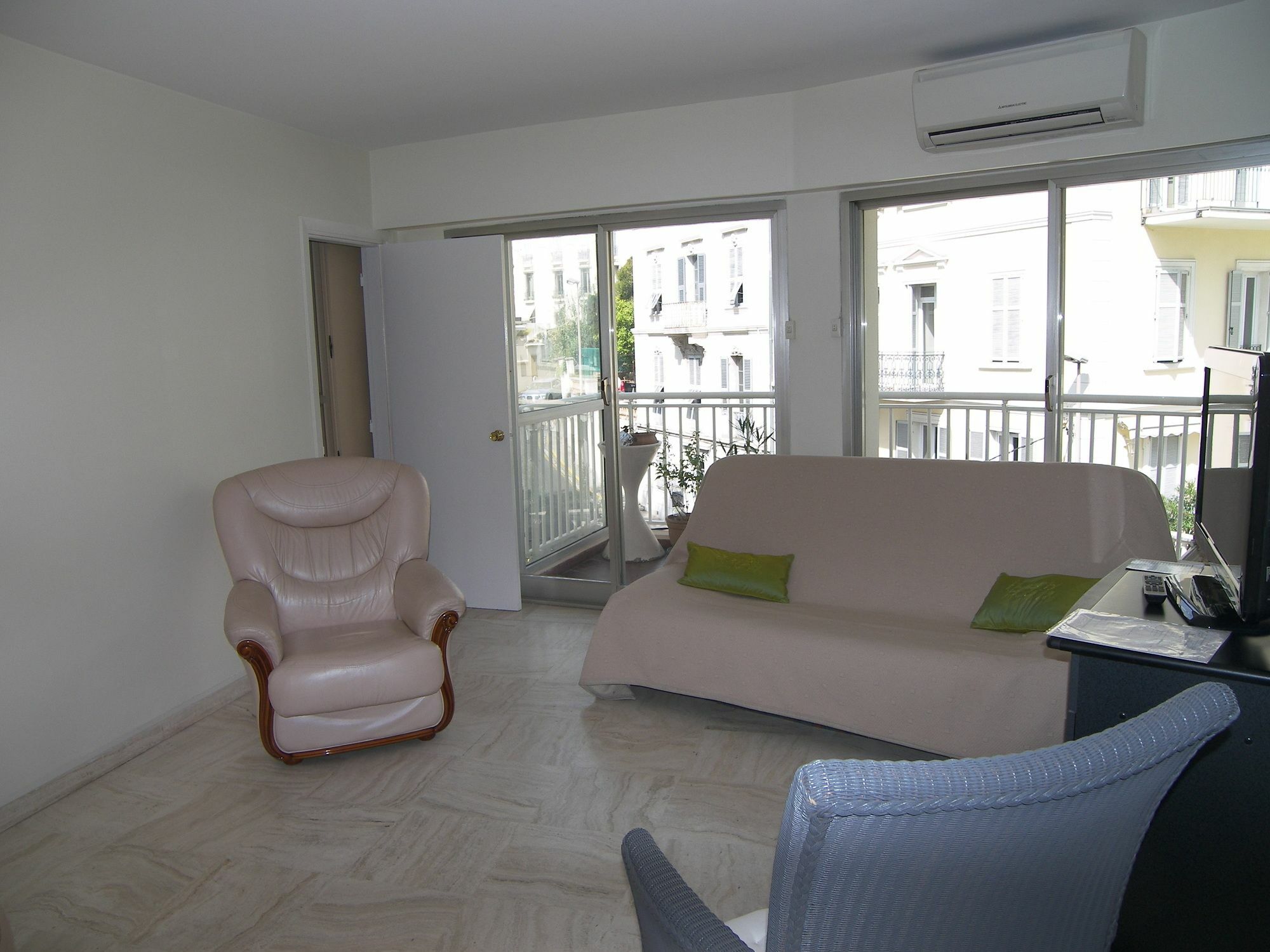 Three-bedroom Super Apartment Cannes