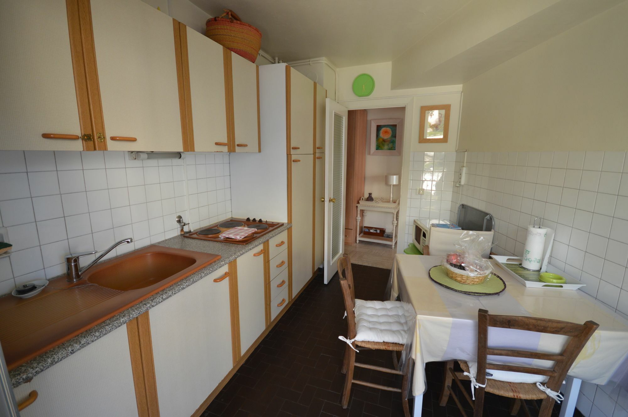 Three-bedroom Super Apartment