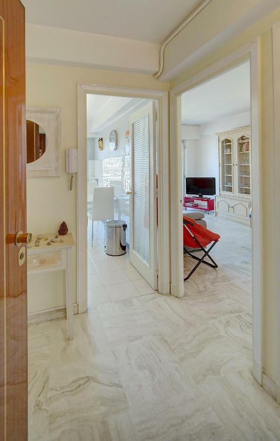 Apartment Louis Blanc/forville