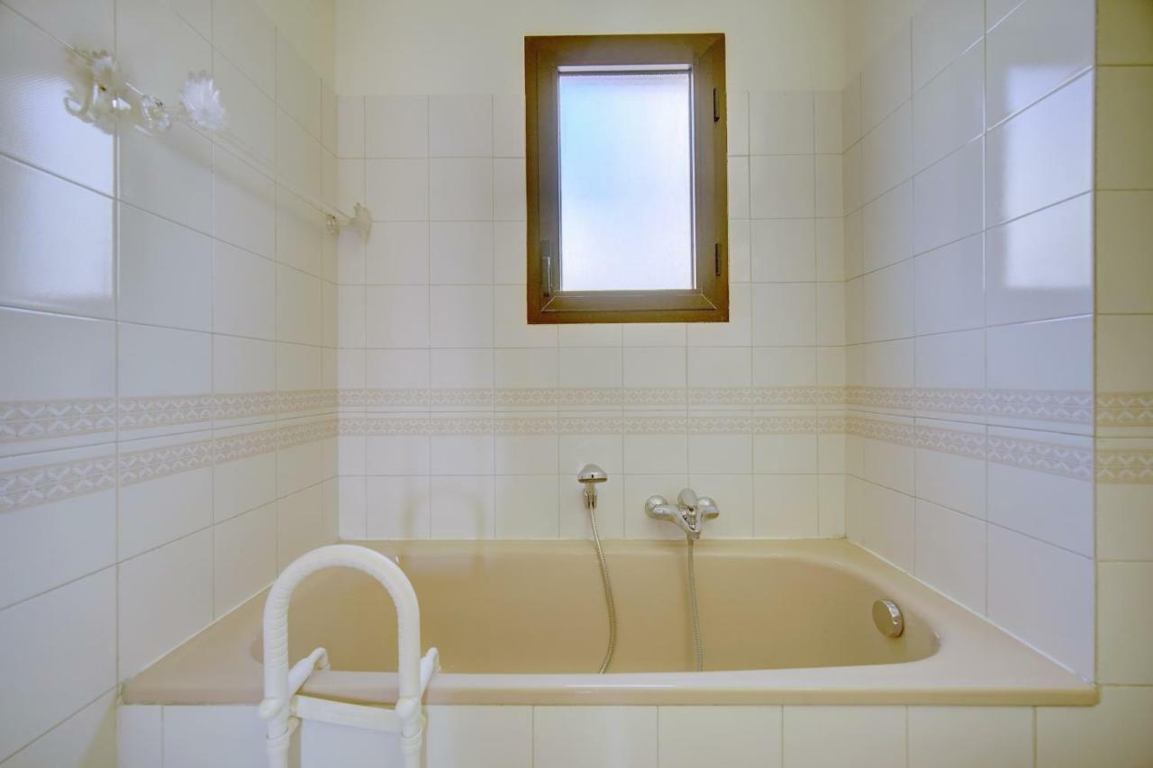 Louis Blanc/forville Apartment