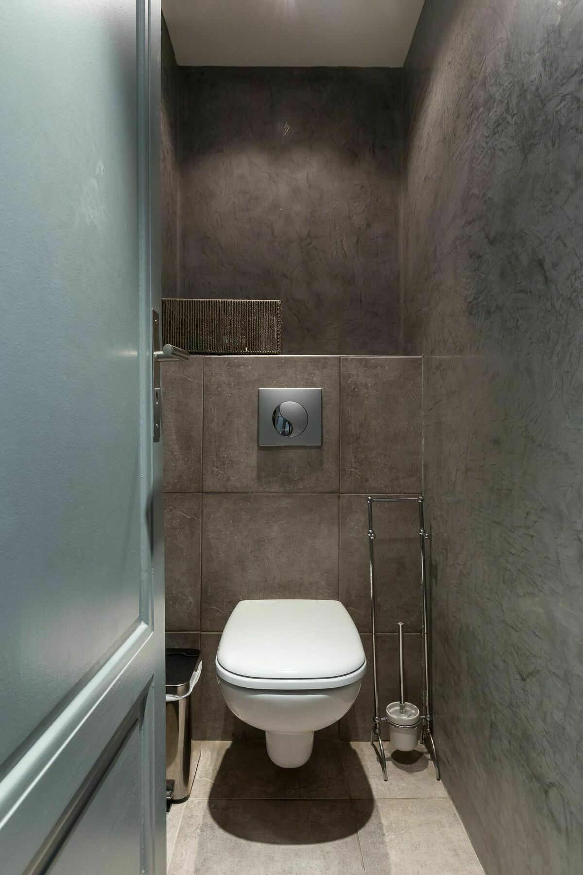 Modern: 2-bed With Aircon Apartment