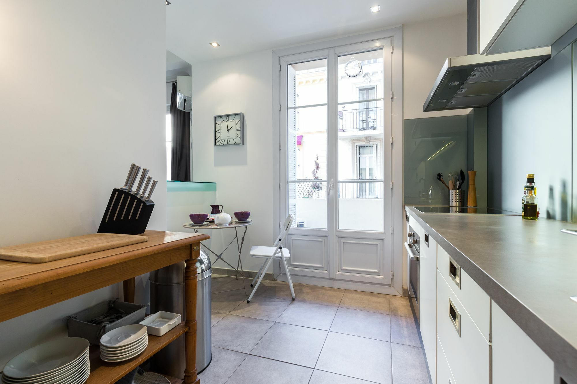 Modern: 2-bed With Aircon *