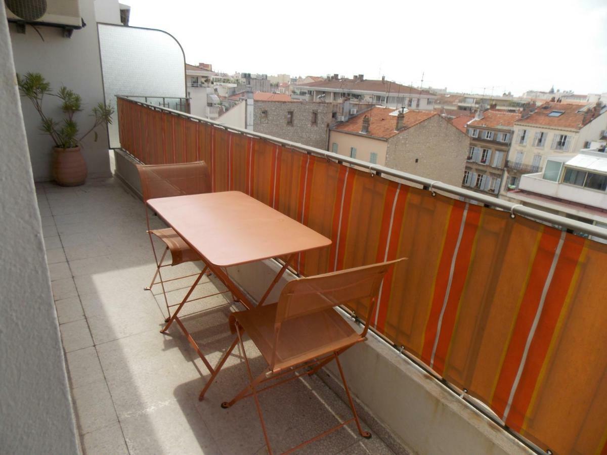 Apartamento Satellite *