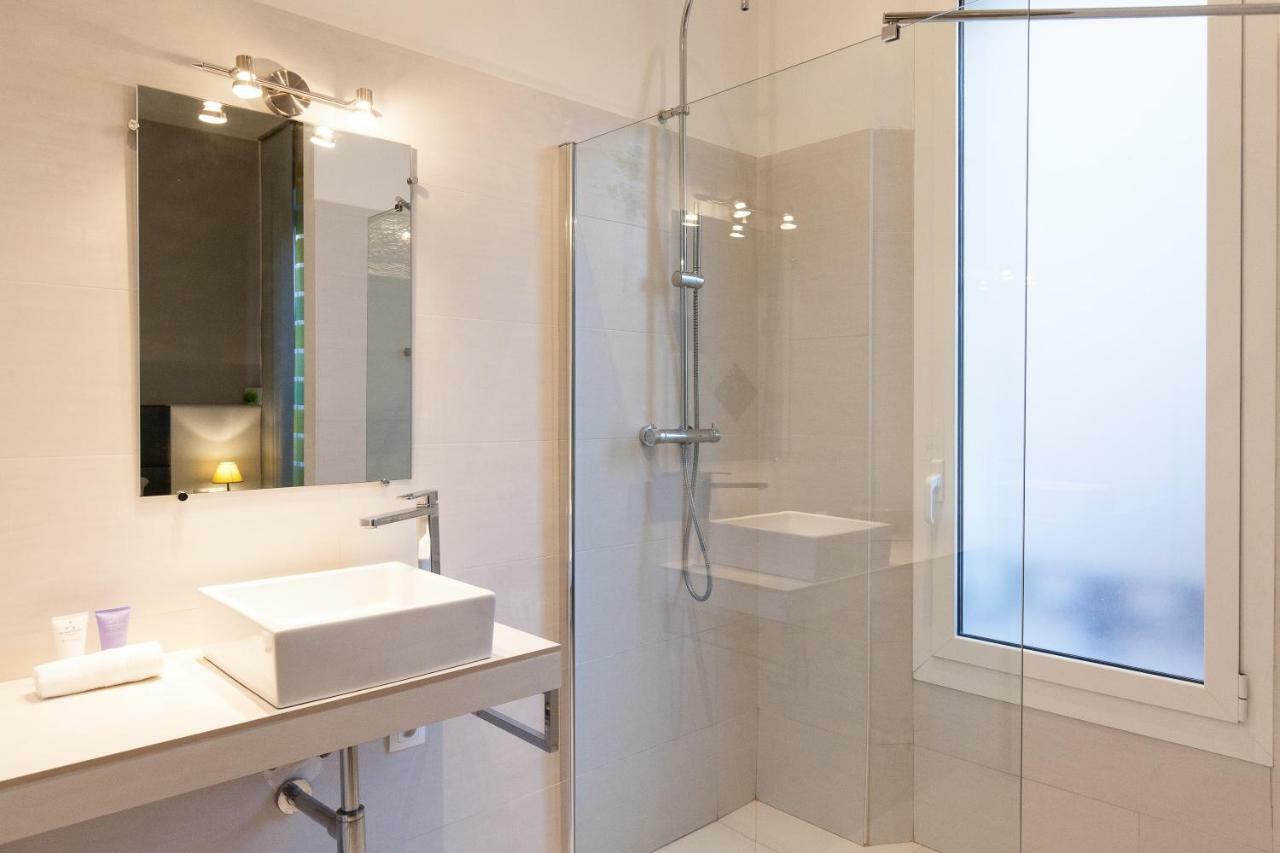 Apartment Zen 2 Pieces 3 Etoiles, Plein Centre Cannes, A 5mn Des Plages Et Du Palais