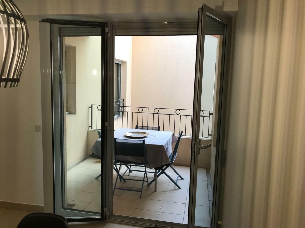 10 Rue De La Rampe Apartment *