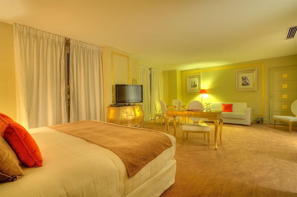 Hotel Renoir 4*
