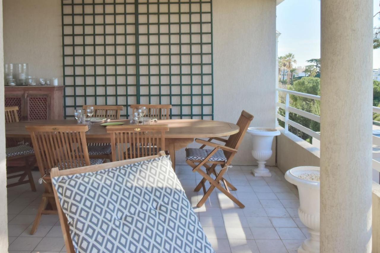 3-br Sea View Swimming Pool Apartment