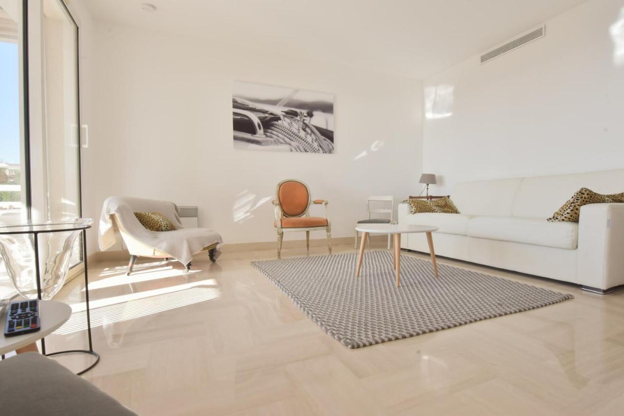 3-br Sea View Swimming Pool *