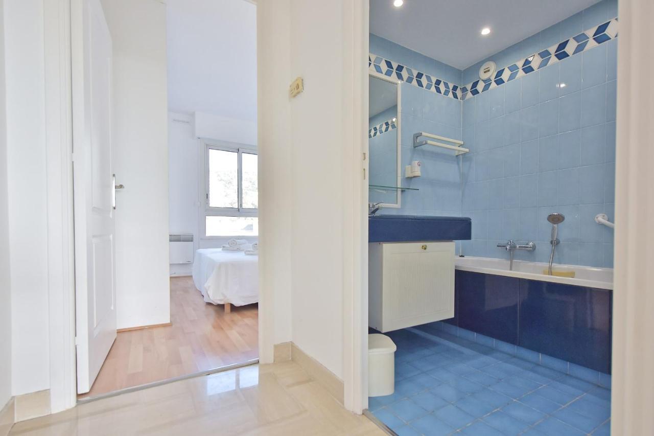 3-br Sea View Swimming Pool Apartment